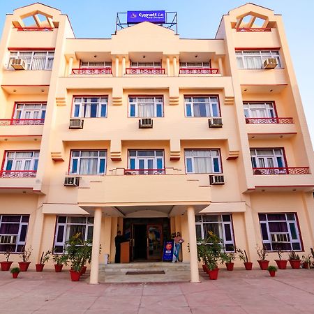 Cygnett Lite Asia Shripati Hotel Katra  Exterior photo