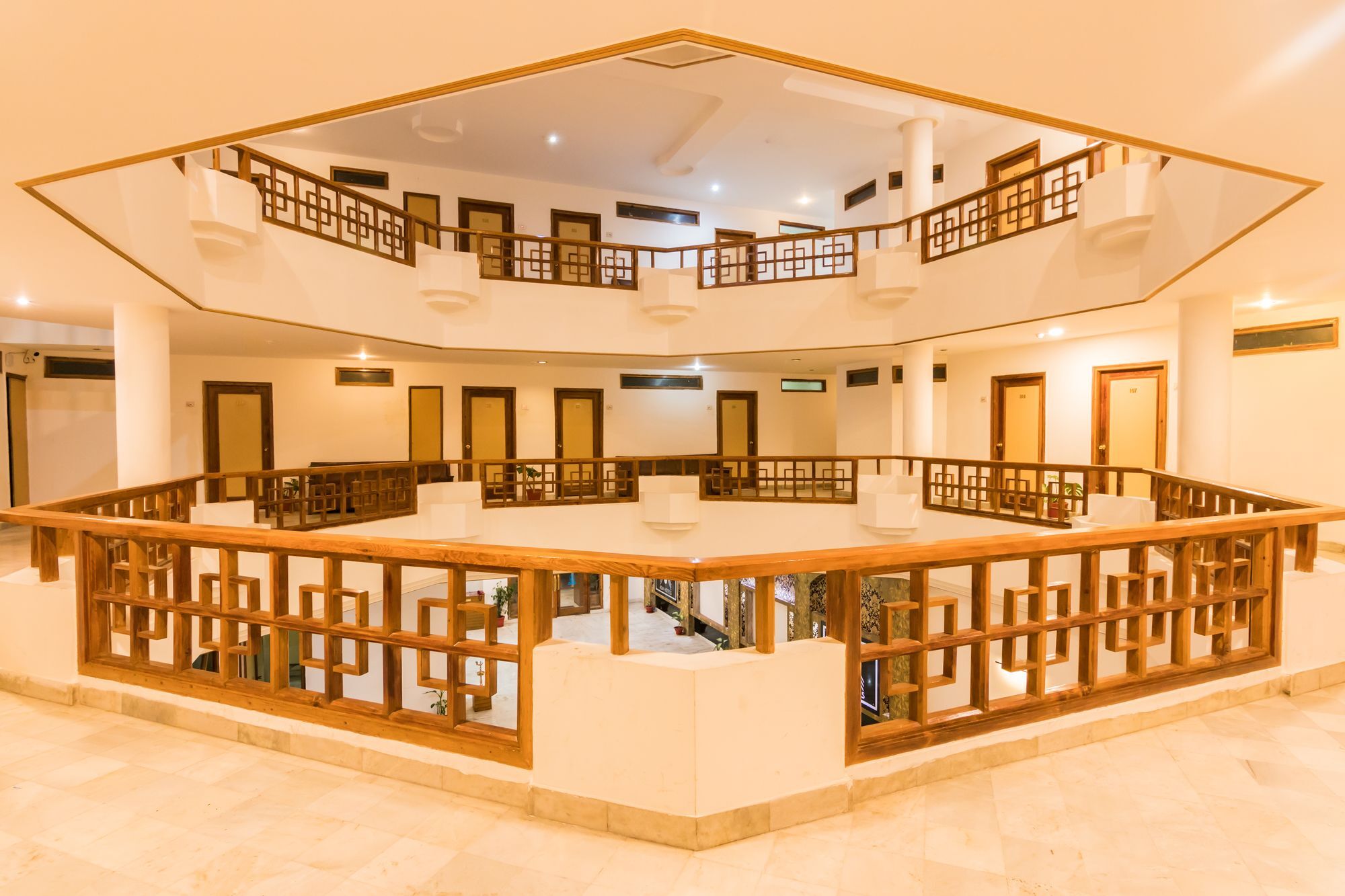 Cygnett Lite Asia Shripati Hotel Katra  Exterior photo